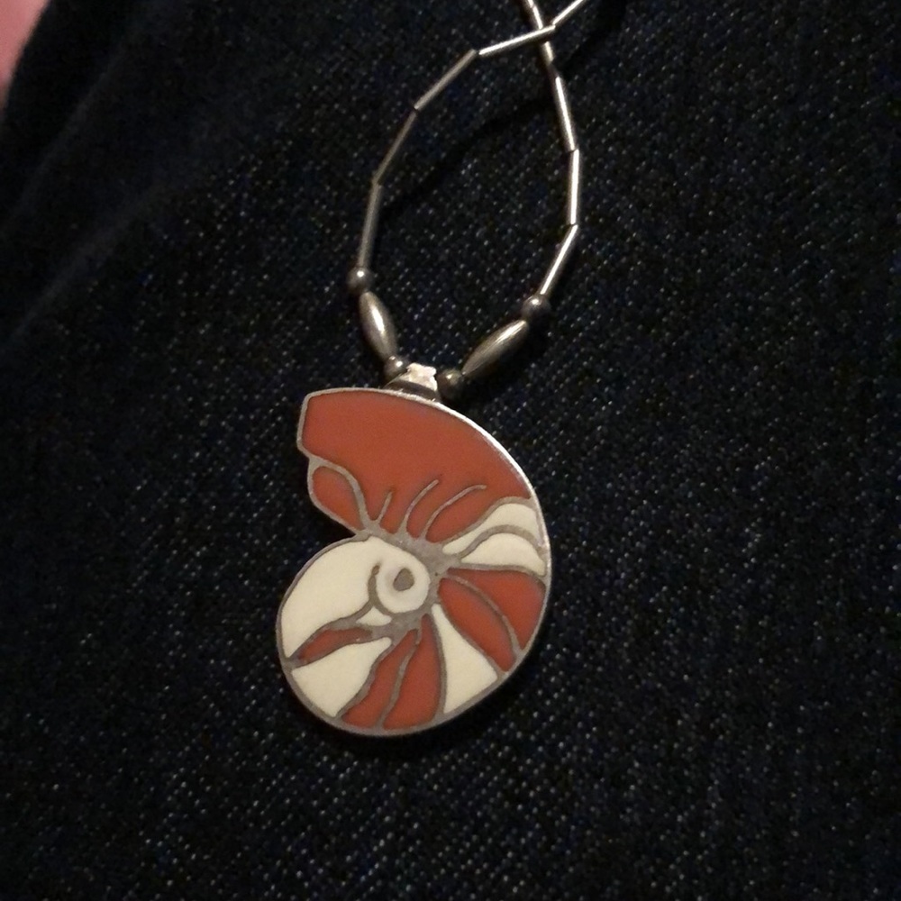🌴Vintage Sterling Silver Nautilus Shell Enamel Necklace- 435- $50 or $45 w/offer